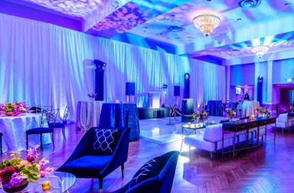 Read more about the article Illuminate Your Corporate Events: The Power of Special Event Lighting